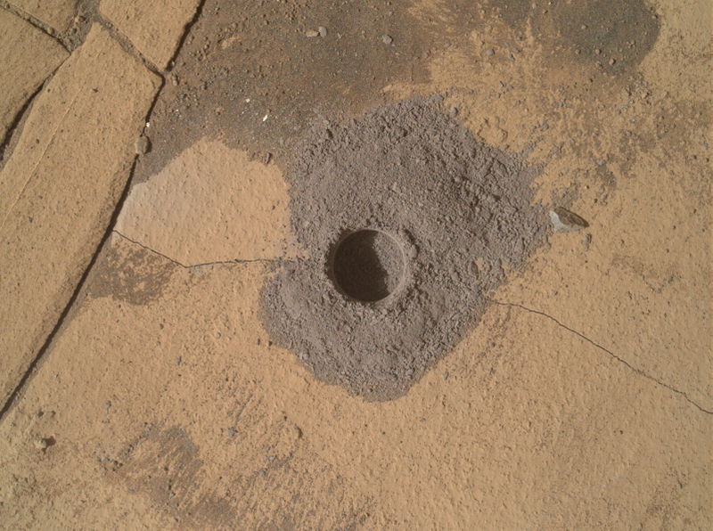 Illustration for article titled 8 Places Where the Curiosity Rover Left Drill Holes on Mars
